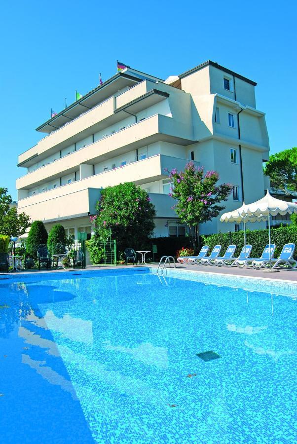 Hotel Old River ลินญาโน ซับเบียโดโร ภายนอก รูปภาพ